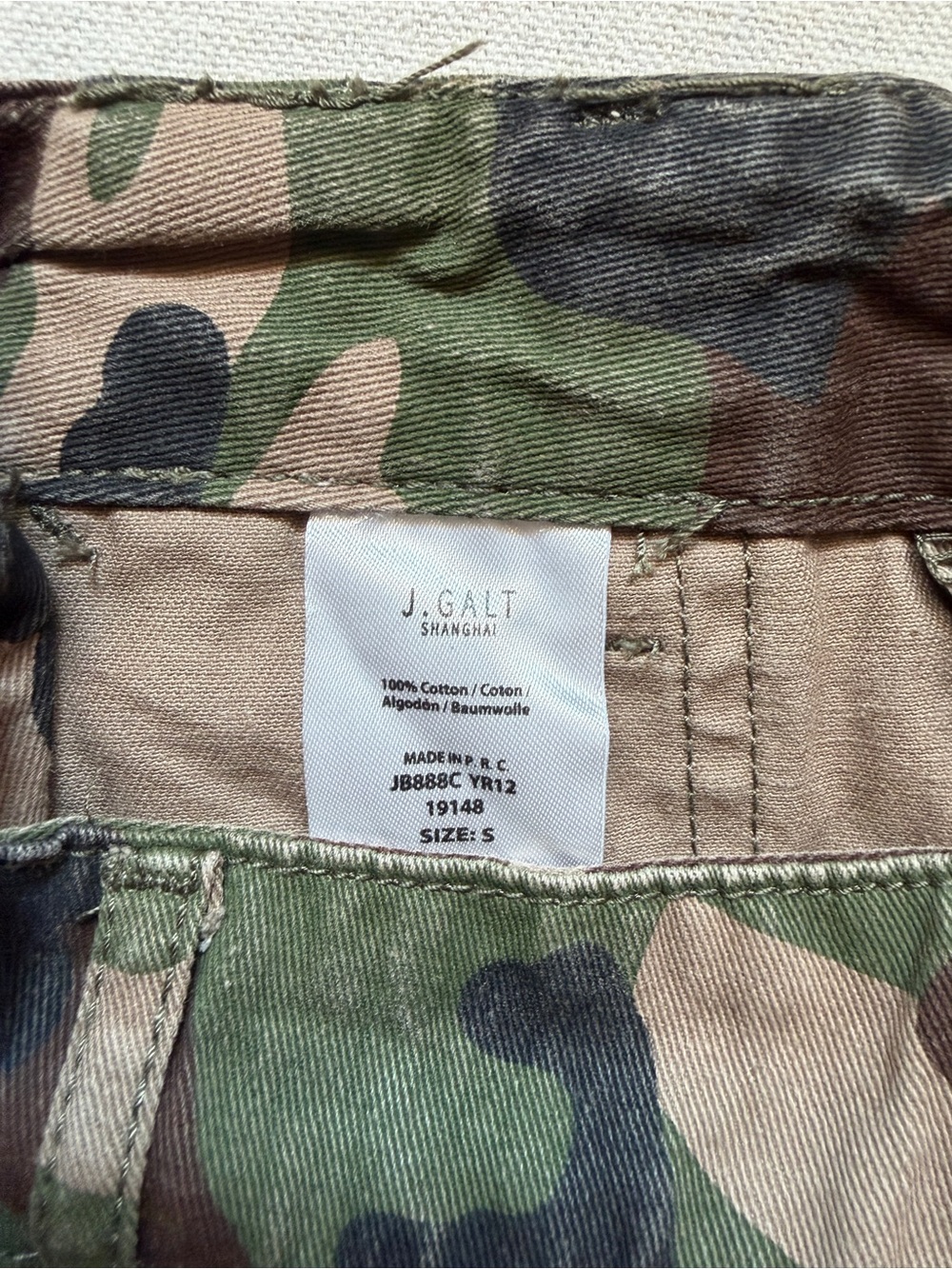 Brandy Melville Camo High Waist Shorts - Green, Brown, Black - Picture 4 of 4